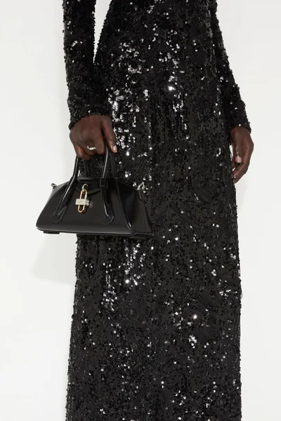 Look 15